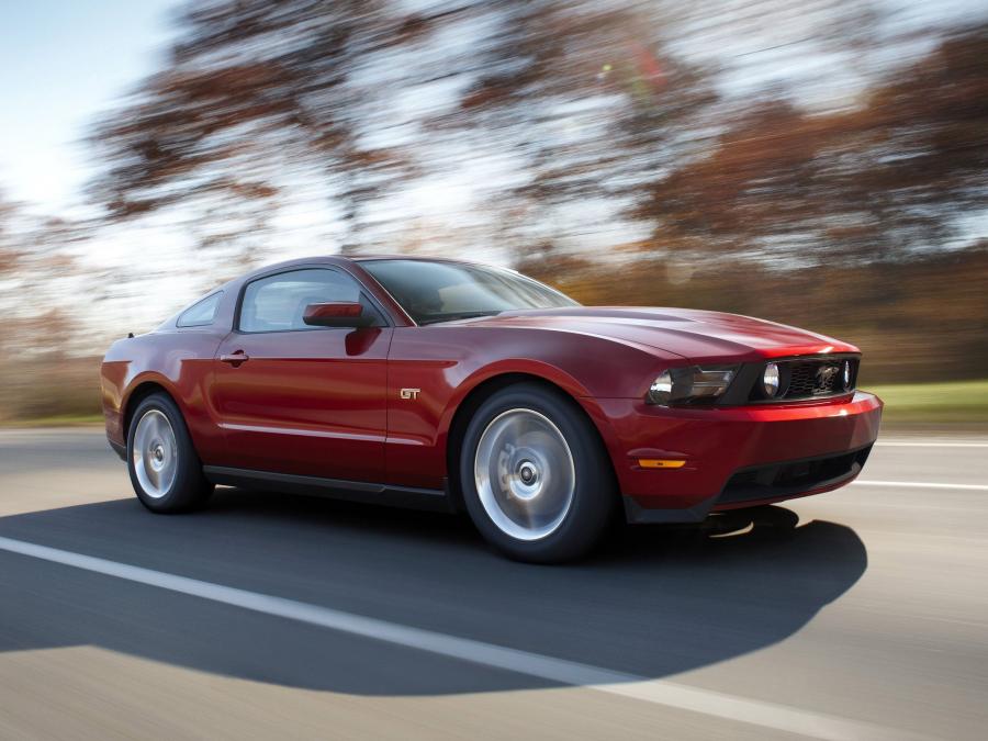  Ford Mustang GT 2010 года  (фото 198 из 213)